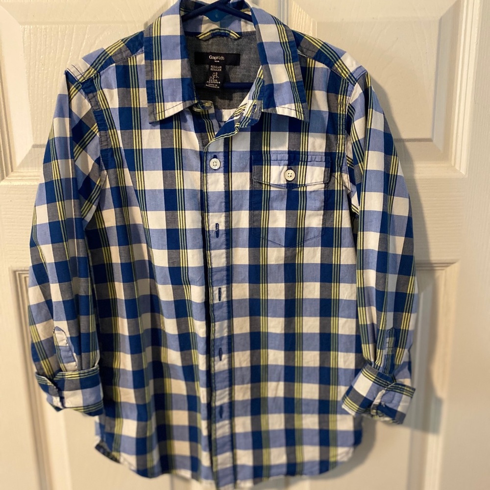 Gap button up
